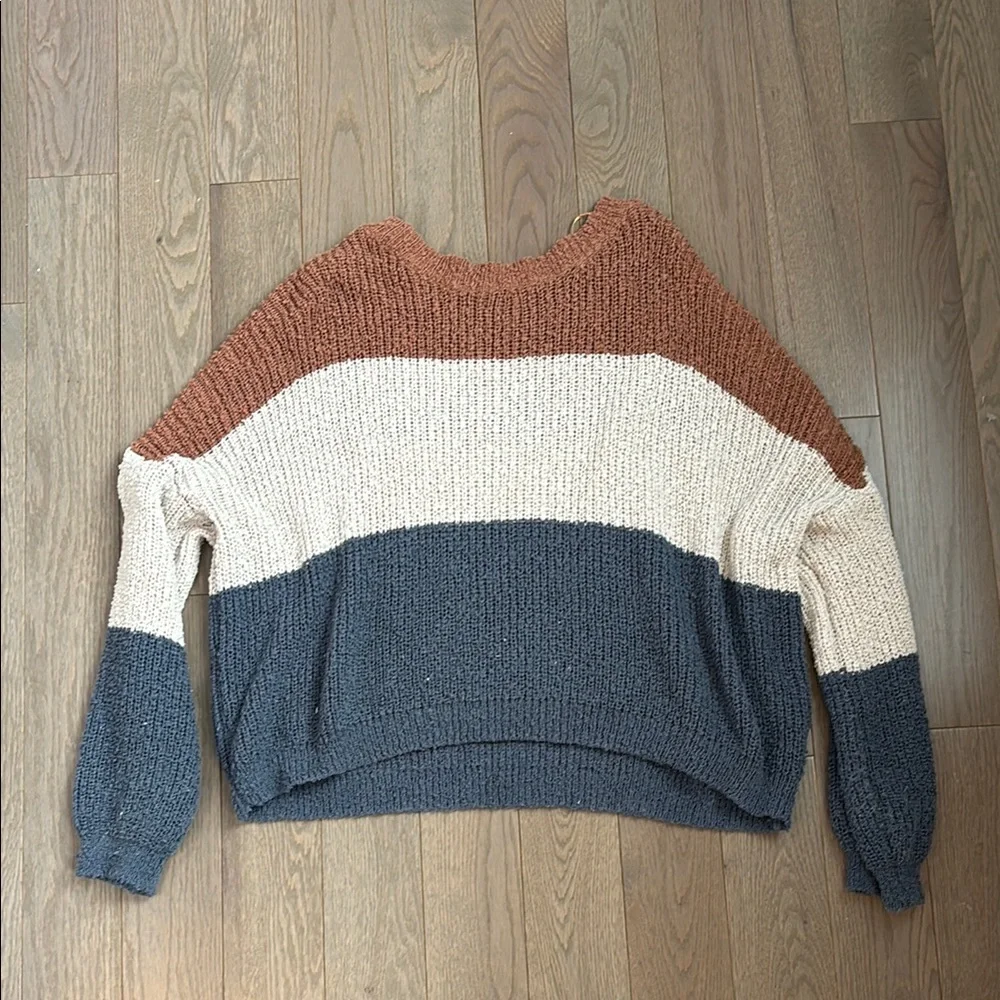 Color Block Sweater - Picture 2 of 4